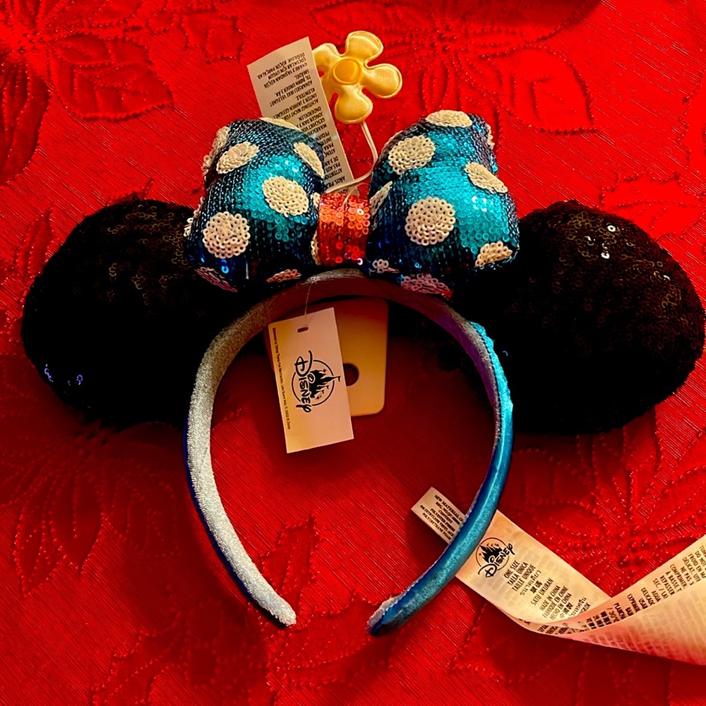 Disney Minnie Mouse ears headband